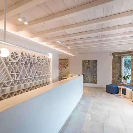 Vienoula's Garden Szálloda 4*