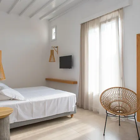 Vienoula's Garden 4*