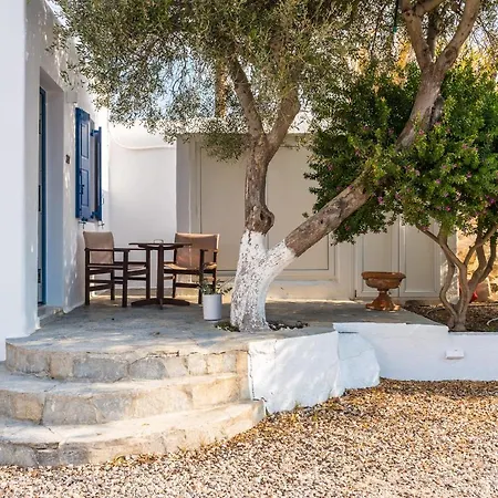 Hotel Vienoula's Garden 4*