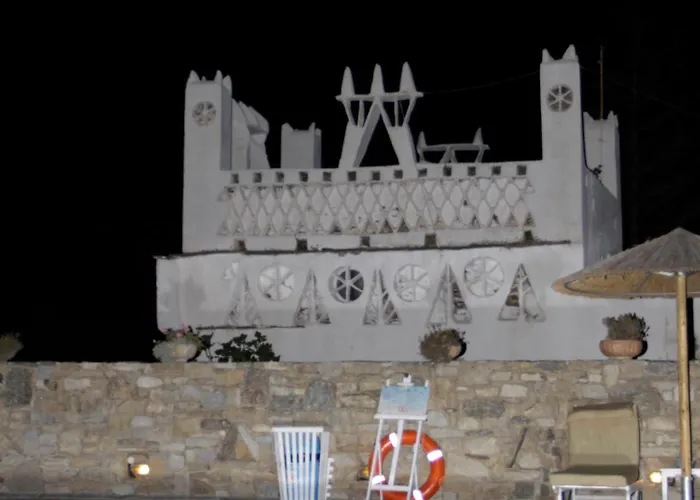 Vienoula's Garden Hotel 4*