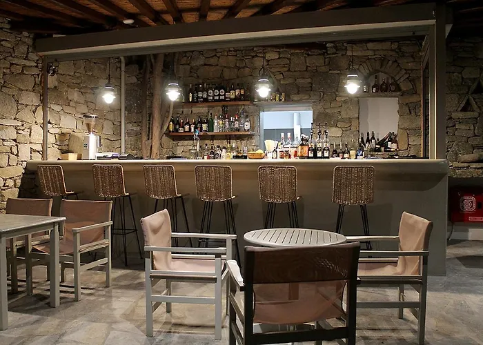 Vienoula's Garden Hotel