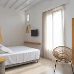 Vienoula's Garden 4*