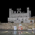 Vienoula's Garden Hotel 4*