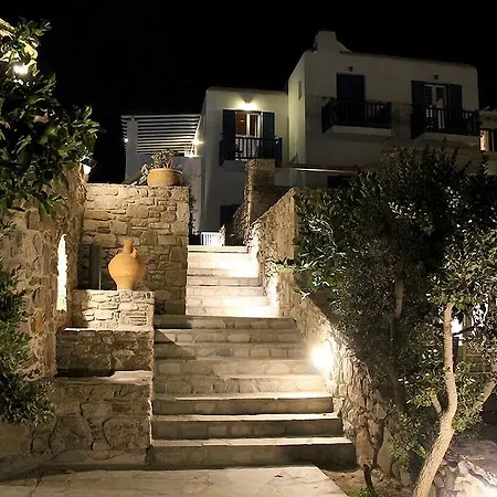 Vienoula's Garden Mykonos Town