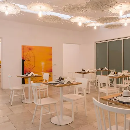 Vienoula's Garden Hotell