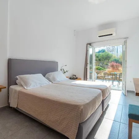 Hotell Vienoula's Garden 4*