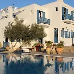 Vienoula's Garden Hotel 4*