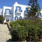 Vienoula's Garden Hotel