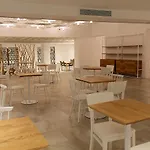 Vienoula's Garden Hotel 4*